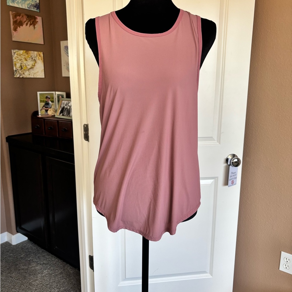 Women's Sleeveless Scoop Neck Tank Top - Dusty Rose Zyia